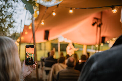 Publiek tijdens concert Erwin Nijhof