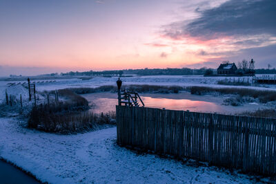 Havenkom van Emmeloord in de sneeuw